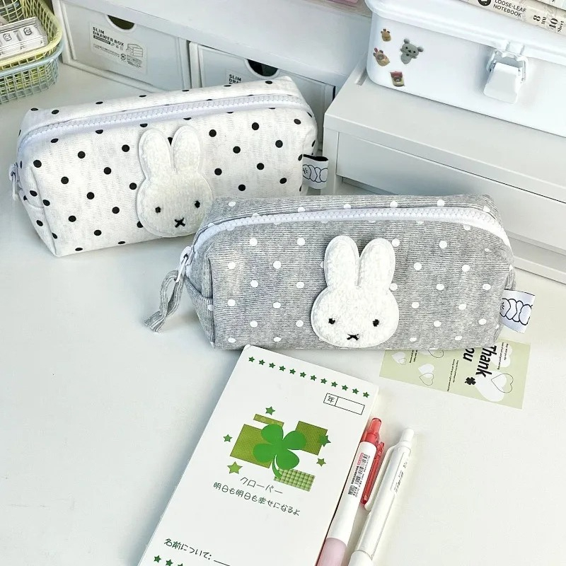 ミッフィーウサギのかわいいクリエイティブな漫画柄の学習文具、 - Pencil Case Large のレビューと価格