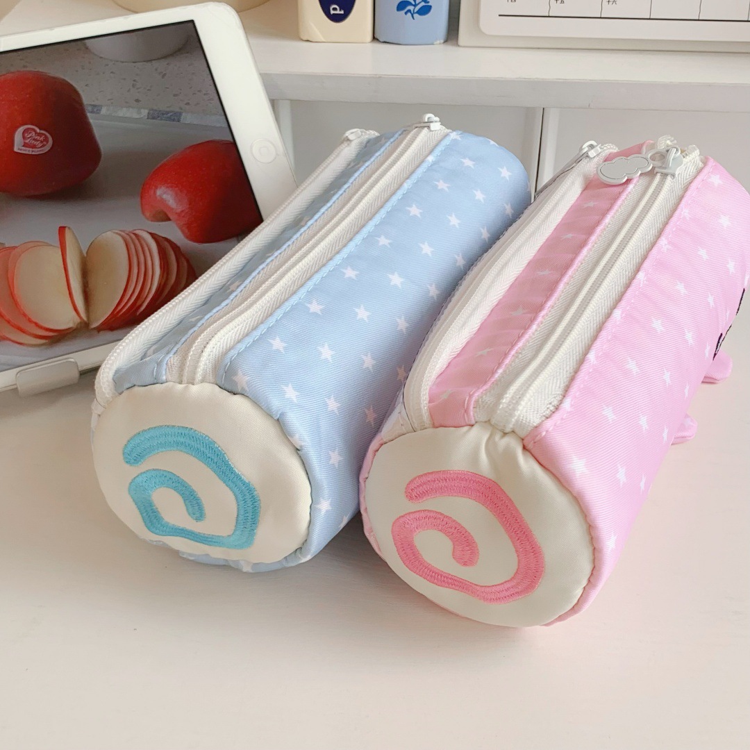 食好きの漫画風魚型ケーキロールペンケース 学生向け 大容量  - Pen Pouch Roll のレビューと価格