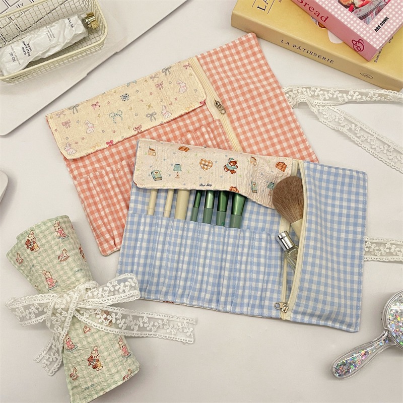 かわいい漫画柄のエンボス加工ペンシルロールバッグ、ポータブル - Pen Pouch Roll のレビューと価格
